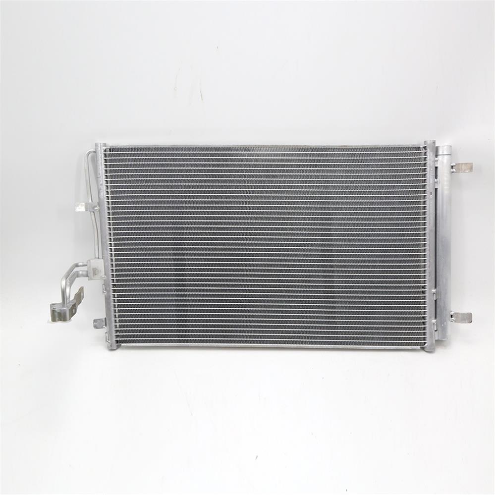 1016015484 Condensatore radiatore condizionatore GEELY Car Vision X6 1.3T