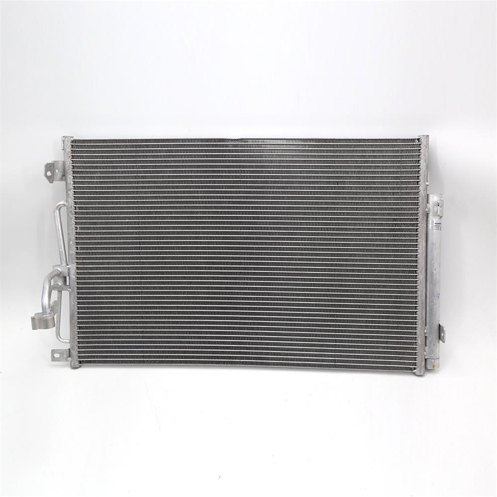 1016018206 Condensatore radiatore condizionatore GEELY Car Vision X6 1.4T